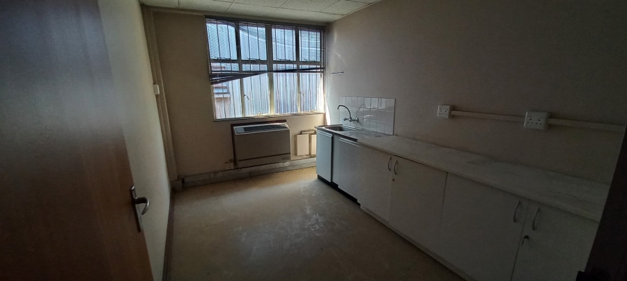 Commercial Property for Sale in Hamilton Free State